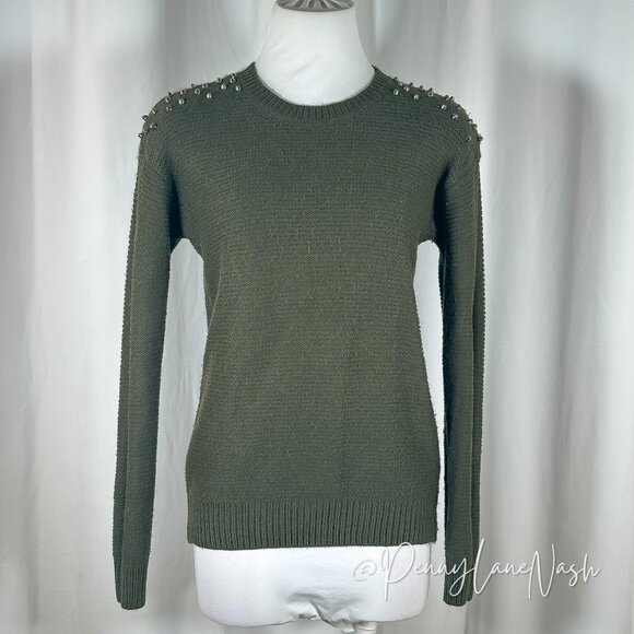 Forever 21 Sweaters - Forever21 Studded Shoulder Sweater Small S Olive